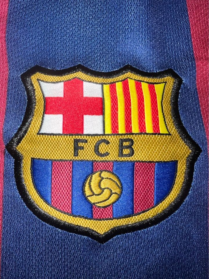 Luis Suárez  Barcelona 2014/15 UCL Final Kit (L)