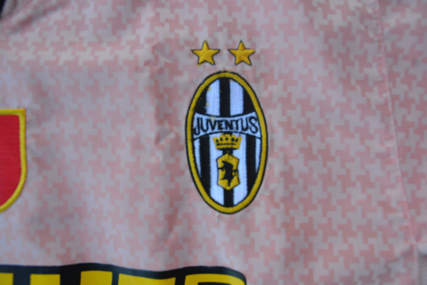 Zlatan Ibrahimovic Juventus 03/04 third kit (L)